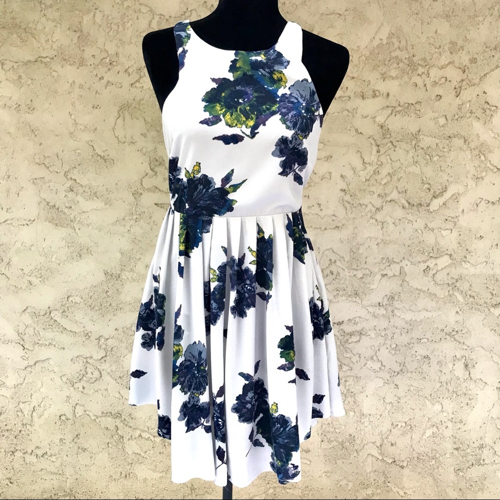 *SOLD* EUC Free People Racerback Floral Skater Dress 4